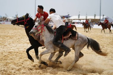 ISTANBUL, TURKIYE - 24 Mayıs 2025: Etnospor Kültür Festivali sırasında Kokboru Oyunu