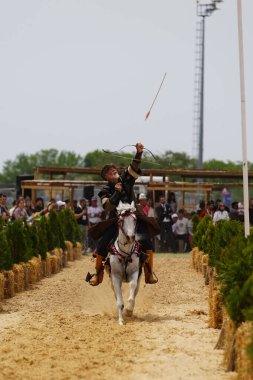 İSTANBUL, TURKIYE - 24 Mayıs 2025: Etnospor Kültür Festivali 'nde Binicilik Şovu