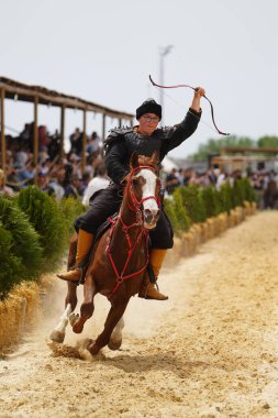 İSTANBUL, TURKIYE - 24 Mayıs 2025: Etnospor Kültür Festivali 'nde Binicilik Şovu