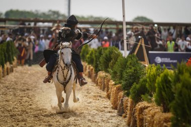 İSTANBUL, TURKIYE - 24 Mayıs 2025: Etnospor Kültür Festivali 'nde Binicilik Şovu