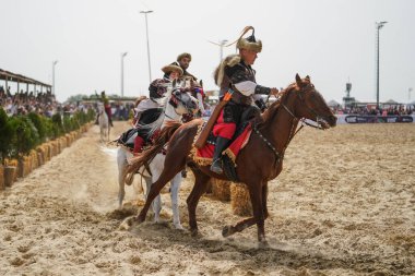 İSTANBUL, TURKIYE - 24 Mayıs 2025: Etnospor Kültür Festivali 'nde Binicilik Şovu