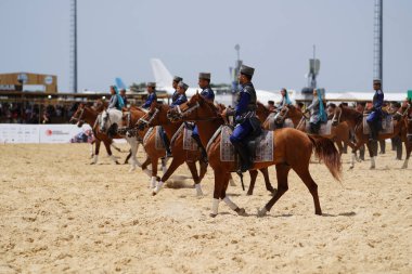 ISTANBUL, TURKIYE - 24 Mayıs 2025: Etnospor Kültür Festivali sırasında Azerbaycan Ateş Ülkesi