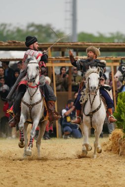ISTANBUL, TURKIYE - 25 Mayıs 2025: Etnospor Kültür Festivali 'nde binicilik gösterisi