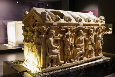 BURSA, TURKIYE - Haziran 06, 2025: İznik Müzesinde lahit