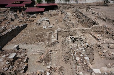 İznik Kasabası, Bursa, Türkiye 'de Mavi Döşeme Fırınlarının Arkeolojik Kazıları