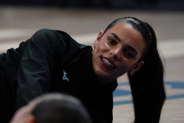 ISTANBUL, TURKIYE - 20 Haziran 2025: Kanada 'da Raya Surinx - Sinan Erdem Kubbesi' nde Brezilya VNL Havuz Maçı