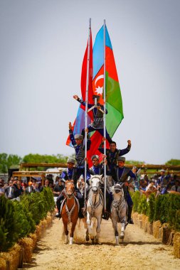 ISTANBUL, TURKIYE - 24 Mayıs 2025: Etnospor Kültür Festivali sırasında Azerbaycan Ateş Ülkesi