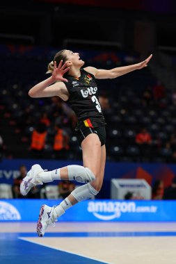 ISTANBUL, TURKIYE - 22 Haziran 2025: Britt Herbots, Sinan Erdem Dome 'da oynanan Belçika-Kanada VNL Havuz Maçı' nda görev yaptı