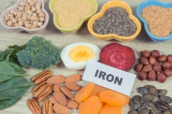 健康的各种营养成分 如天然铁 矿物质和维生素 贫血期间的最佳食物 — 图库照片