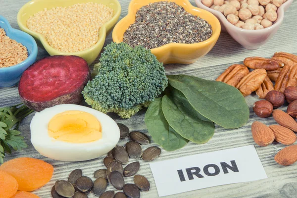 健康的各种营养成分 如天然铁 矿物质和维生素 贫血期间的最佳食物 — 图库照片