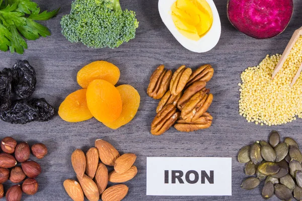 健康的营养成分 如天然铁和其他矿物质及维生素的来源 贫血期间的最佳食物 — 图库照片