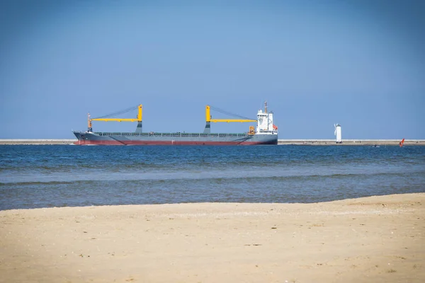 Swinoujscie Västpommern Polen Juni 2022 Lastfartyg Solide Lämnar Hamn Swinoujscie — Stockfoto