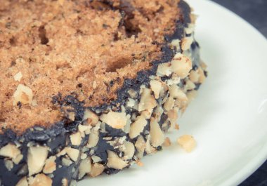 Fındıklı kabak ve kuru üzümlü taze fırınlanmış hamur işi. Tatlı nefis.