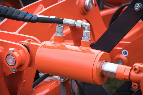 Kırmızı Piston Veya Pnömatik Hidrolik Makinede Çalıştırıcı Teknoloji Mühendislik — Stok fotoğraf