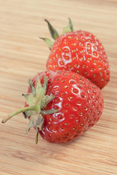 Fresh Delicious Strawberry Wooden Board Healthy Dessert Nutrition —  Fotos de Stock