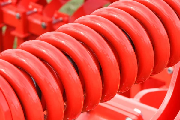 Harde Rode Veer Van Staal Deel Detail Van Industriële Landbouwmachines — Stockfoto