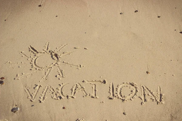 Напис Відпустка Форма Сонця Піску Пляжі Концепція Літнього Часу Місце — стокове фото