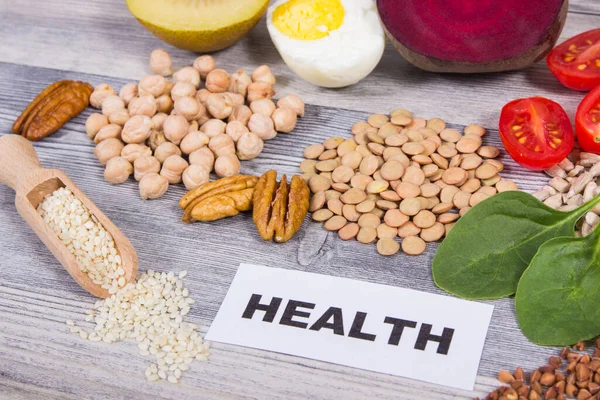 Kaynak olarak sağlıklı besleyici gıda doğal folik asit, diğer çeşitli vitaminler veya mineraller ve beslenme lifleri