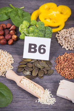 Doğal B6 vitamini ve diğer çeşitli mineraller içeren sağlıklı besinler