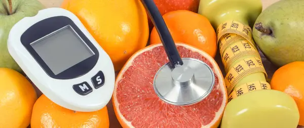 Glucometer Para Medir Verificar Nível Açúcar Frutas Frescas Maduras Estilo Fotografias De Stock Royalty-Free