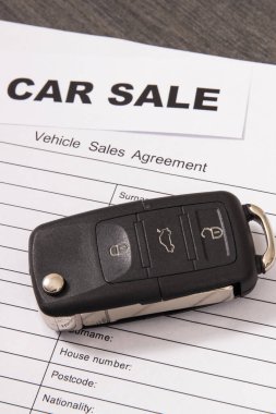 Siyah araba anahtarı, yazılı araba satışı ve bir çeşit araç satış anlaşması. Satışlar ya da alımlar yeni ya da kullanılmış araçlar. Ulaşım