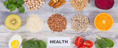 Kaynak olarak sağlıklı besleyici ürünler veya malzemeler doğal B9 vitamini, beslenme lifleri ve diğer çeşitli mineraller