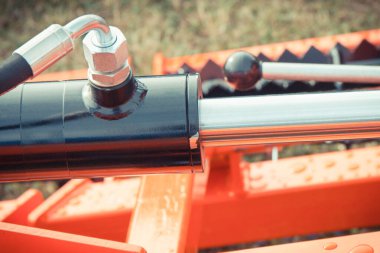 Endüstriyel hidrolik ve pnömatik makinenin tetikleyicisi. Makine ve teknoloji.