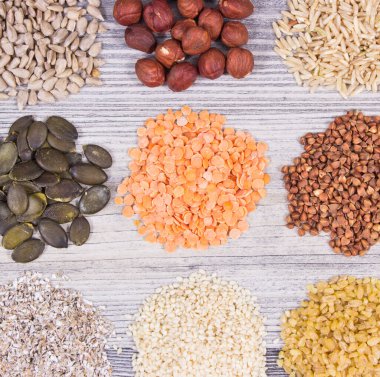 Doğal B6 vitamini ve diğer çeşitli mineraller içeren sağlıklı besinler