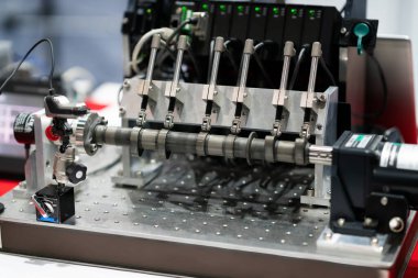 cam shaft inspection runout by centering and dial gauge auto inspection by digital dial gauge with PLC control