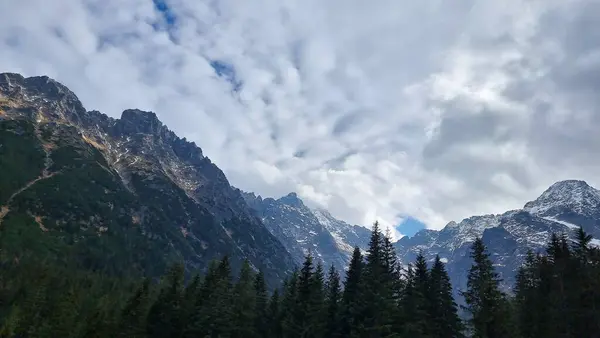 Vuoret Altaat Luonto Virkistys — kuvapankkivalokuva