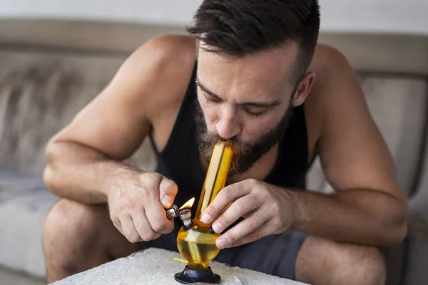 Young Man Smoking Pot Using Bong Man Inhaling Marijuana Vapor — Stock Photo, Image
