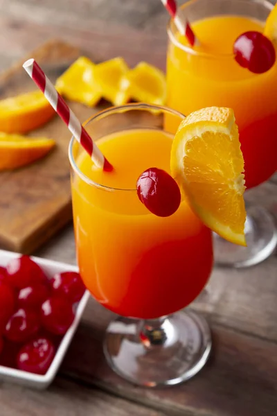 High Angle View Two Cold Tequila Sunrise Cocktails Tequila Pomegranate — Stock Photo, Image