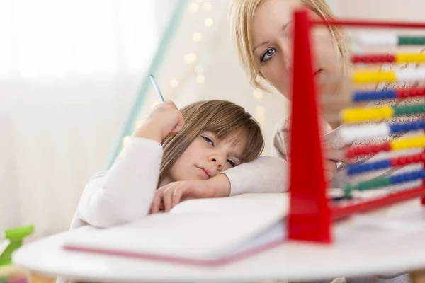 Mother Daughter Studying Math Fun Learning Summation Subtraction Abacus Focus — Stock Photo, Image