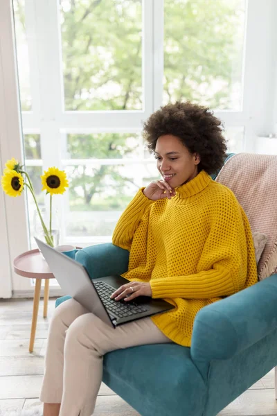 Beautiful Mixed Race Woman Sitting Armchair Relaxing Home Having Video — Stock Photo, Image