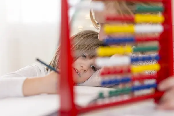 Mother Daughter Studying Math Fun Learning Summation Subtraction Abacus — Stock Photo, Image
