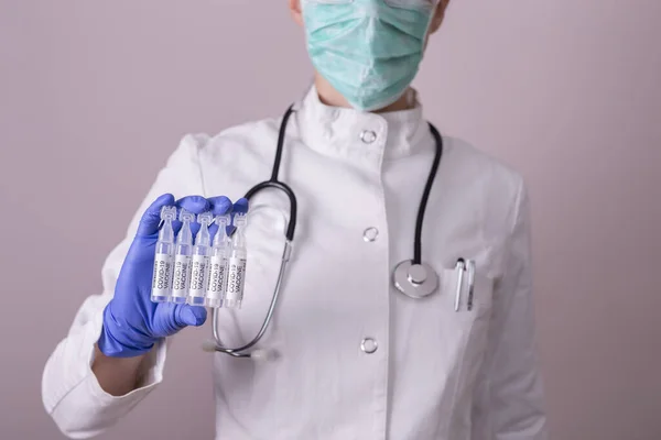 Immunologist Holding Covid Vaccine Vial Syringe Doctor Holding Novel Corronavirus — Stock Photo, Image