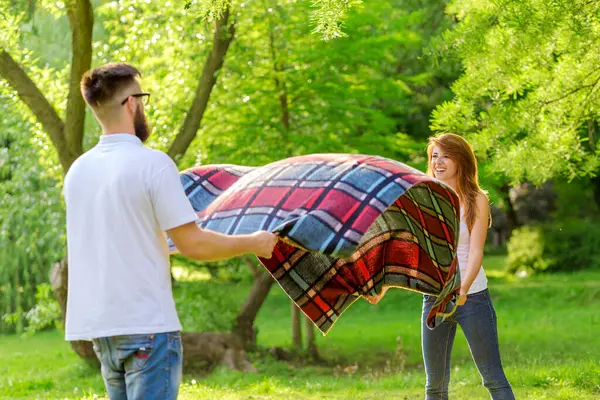 Couple Love Placing Picnic Blanket Meadow Leisure Time Relaxation Nature — Stock Photo, Image