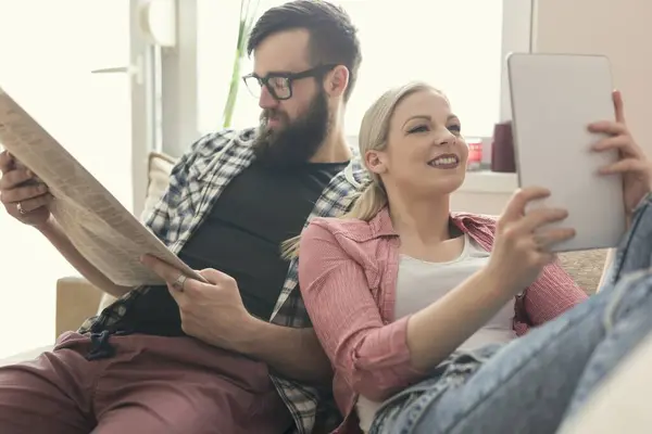 Young Couple Love Sitting Couch Apartment Next Window Enjoying Free — Stock Photo, Image