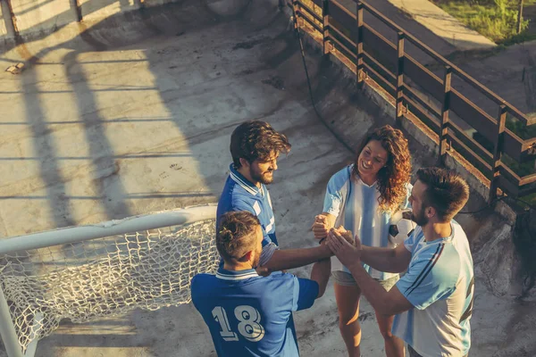 Group Young Friends Having Fun Playing Football Building Rooftop Terrace — Stock Photo, Image