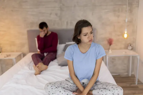 Young Couple Having Quarrel Bedroom Conflicts Relationships Break Divorce Concept — Stock Photo, Image
