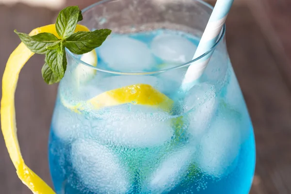 Detail Glass Blue Lagoon Cocktail Blue Curacao Liqueur Vodka Lemon — Stock Photo, Image