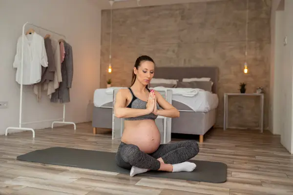 Pregnant Woman Working Out Home Third Trimester Practicing Healthy Active — Stock Photo, Image