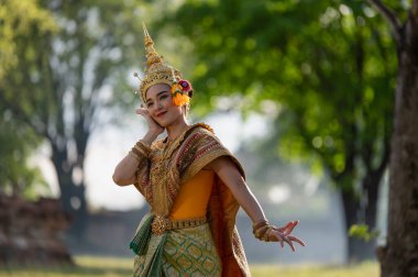 Pantomim (Khon) Wat Ma Hea Yong, Ayutthaya, Tayland 'da Ramakien' den (Ramayana) geleneksel Tayland klasik maskeli oyun sahneleridir.