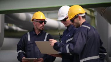 Rafineri endüstrisi, endüstriyel üretim, petrol ve gaz rafinerisi fabrikası, Petrokimya fabrikası