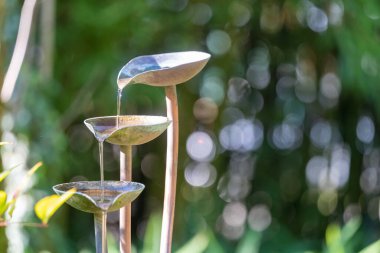 Kapalı ve açık hava bahçeleri için güzel dekoratif şelaleler. Asya dekorasyonu