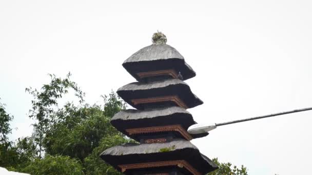 传统的巴利斯梅鲁塔在庙宇里 印度尼西亚巴厘 优质Fullhd慢镜头 — 图库视频影像