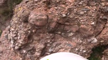 Solo dağcının 4K POV çözünürlük görüntüleri. Yüksek kalite 4k görüntü
