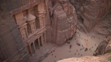 Petra, Ürdün 'deki Hazine Bakanlığı. Yüksek kaliteli FullHD yavaş çekim görüntüleri.
