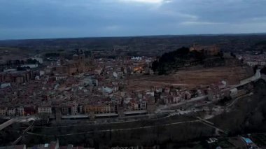 Gece Alcaniz hava görüntüsü. Yüksek kalite 4k görüntü