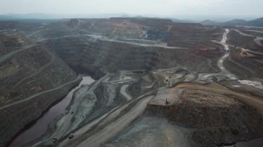 Endülüs İspanya 'sında Rio Tinto madeninin hava aracı görüntüsü. Yüksek kalite 4k görüntü